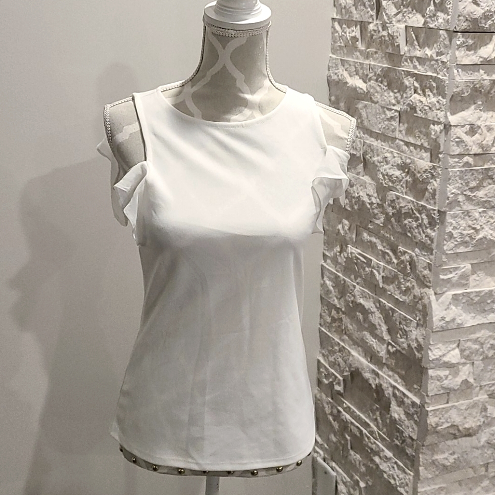 NWT RW&Co white cold shoulder blouse